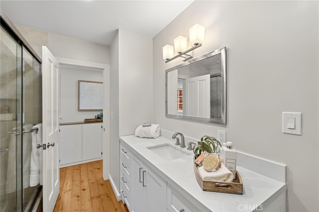 MLS #OC25220195 image #22