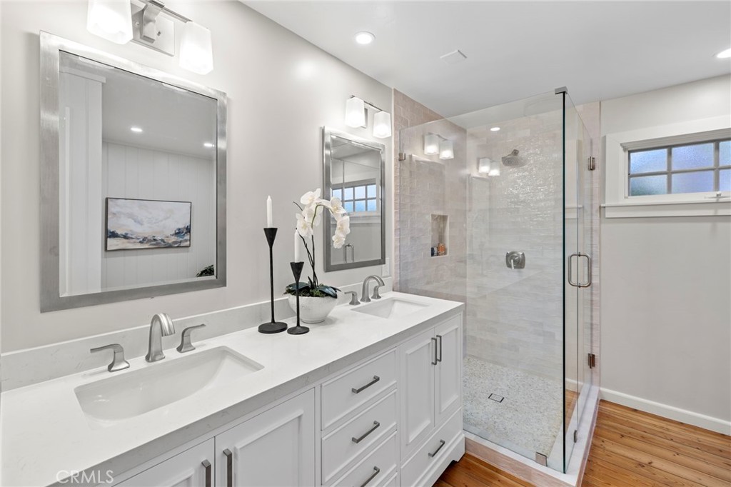 MLS #OC25220195 image #26