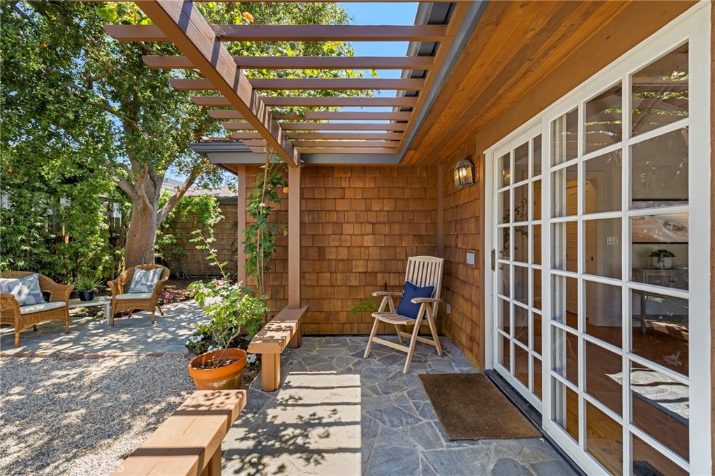 MLS #OC25220195 image #32