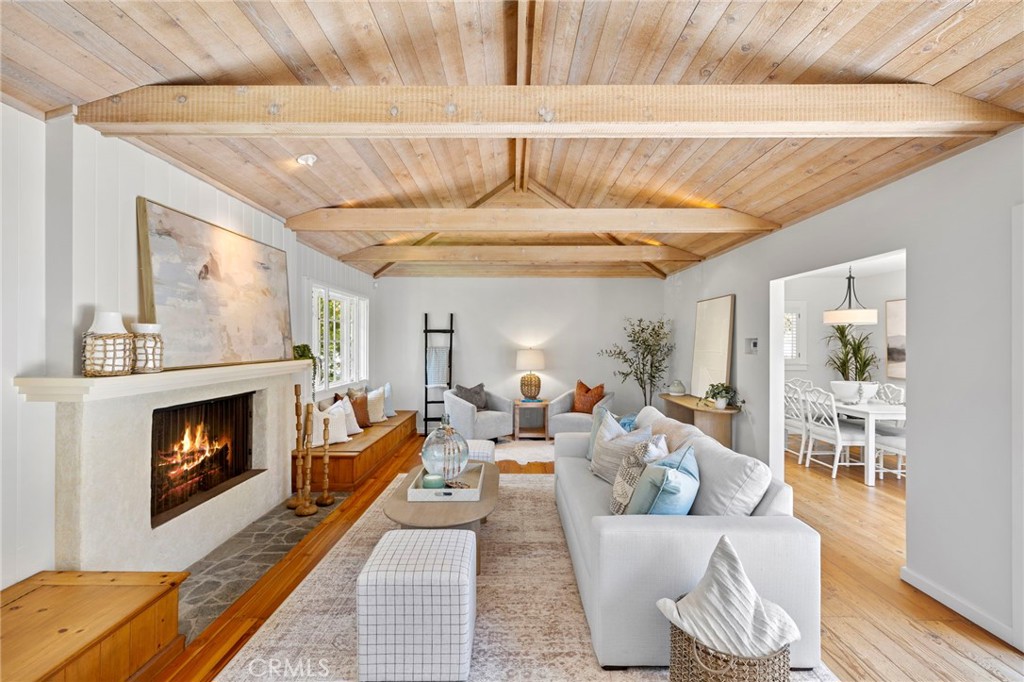 MLS #OC25220195 image #6