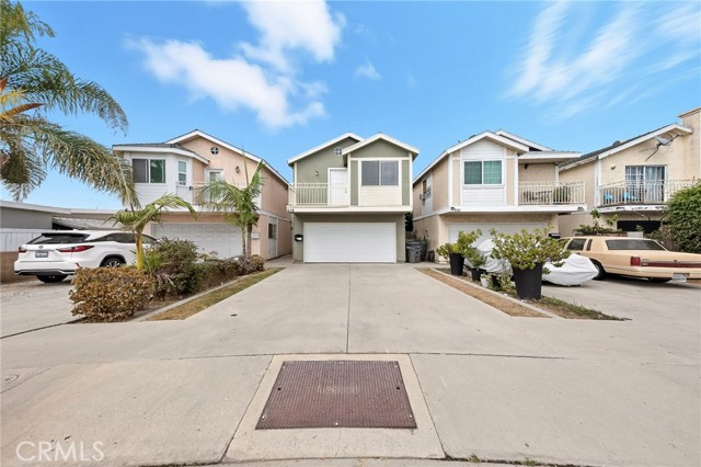 MLS #OC25220228 image #1