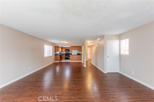 MLS #OC25220228 image #12