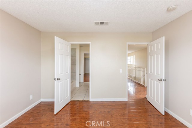 MLS #OC25220228 image #19