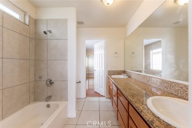 MLS #OC25220228 image #22