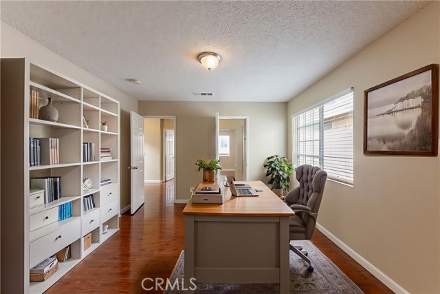 MLS #OC25220228 image #25