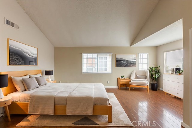 MLS #OC25220228 image #29