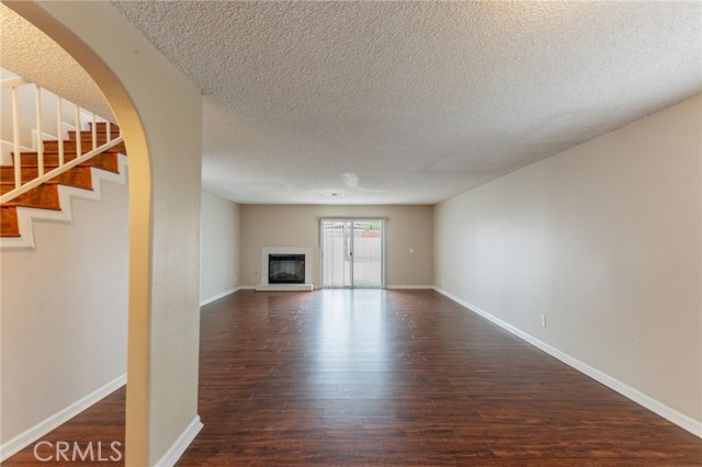 MLS #OC25220228 image #9