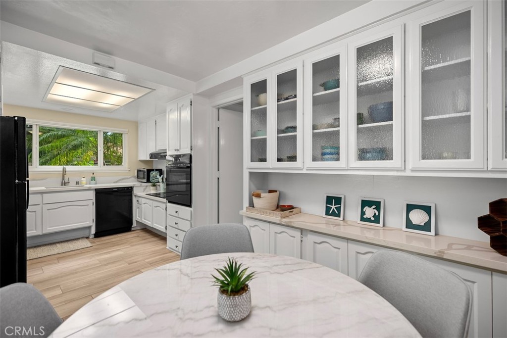 MLS #OC25220230 image #12