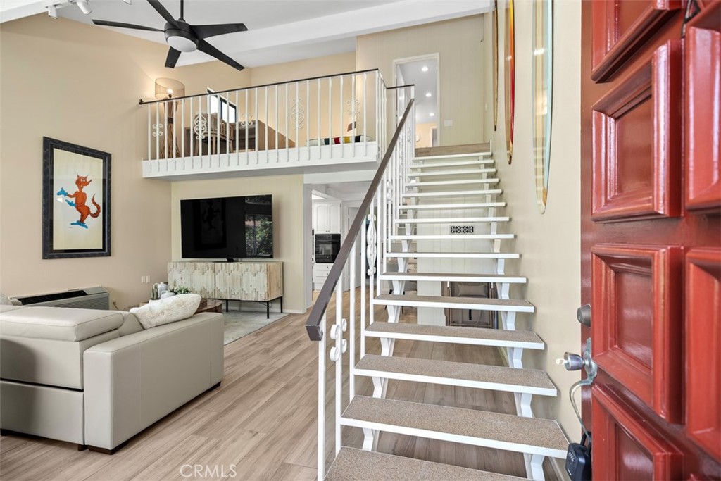 MLS #OC25220230 image #5