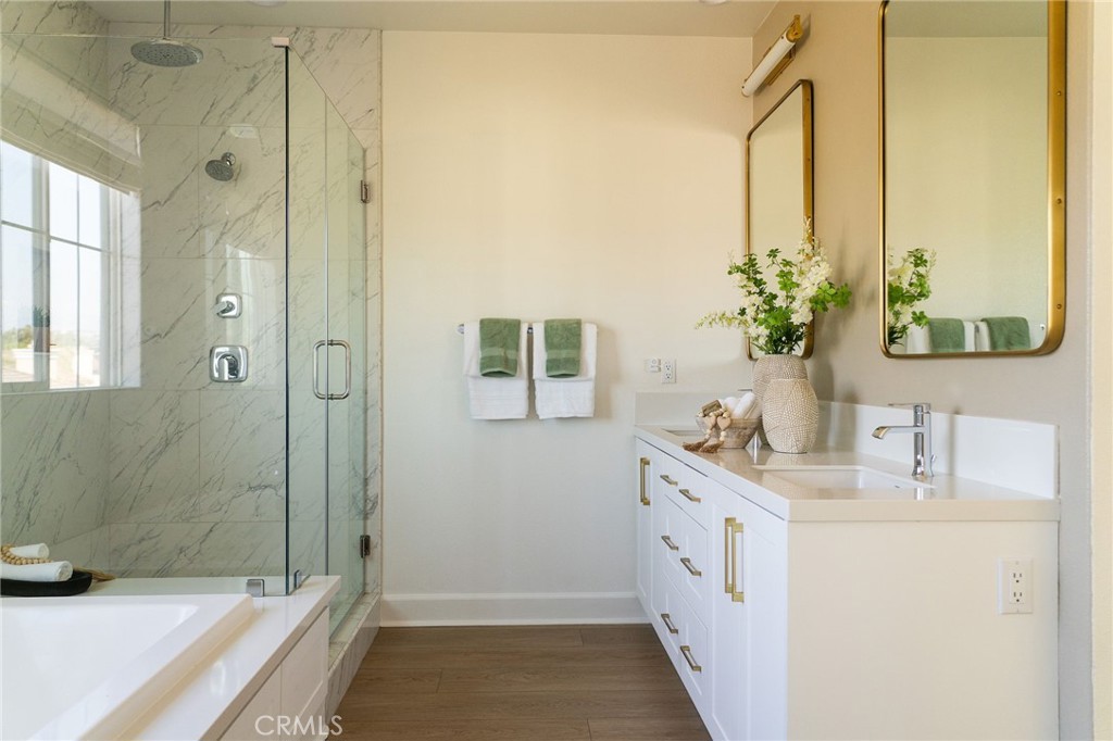 MLS #OC25220233 image #12