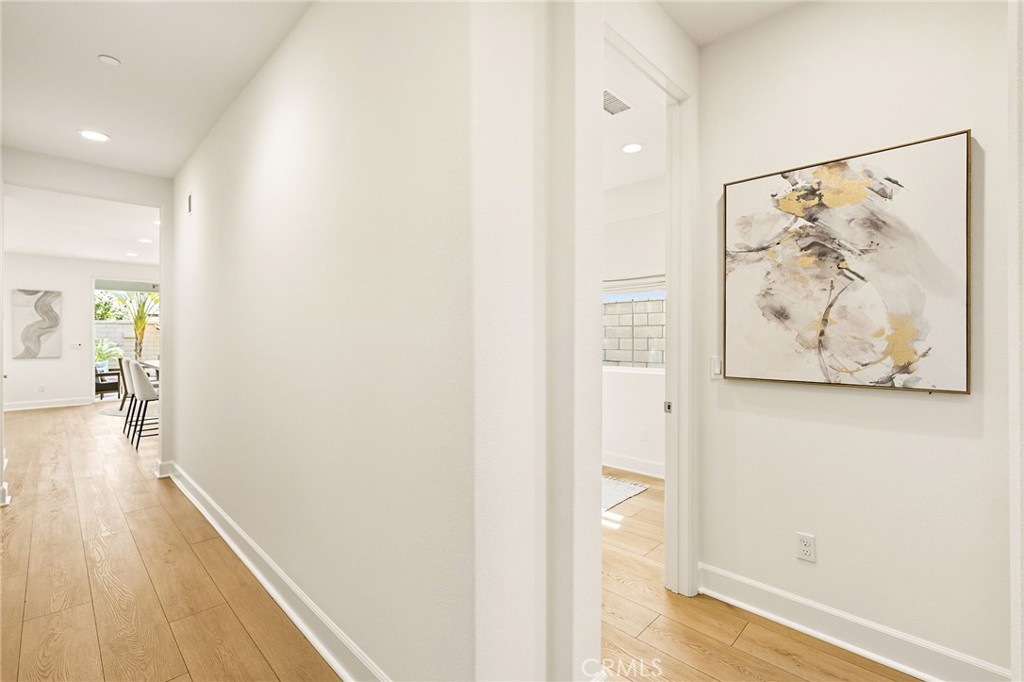 MLS #OC25220233 image #28