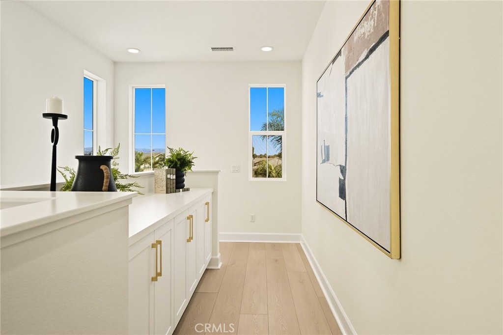 MLS #OC25220233 image #30