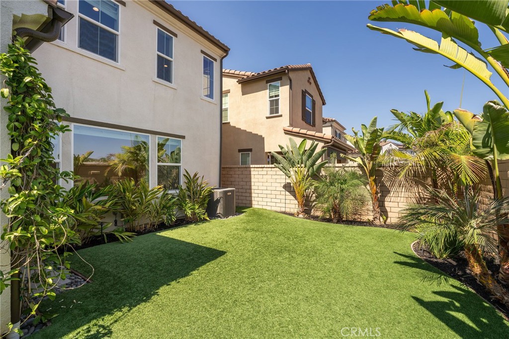 MLS #OC25220233 image #41