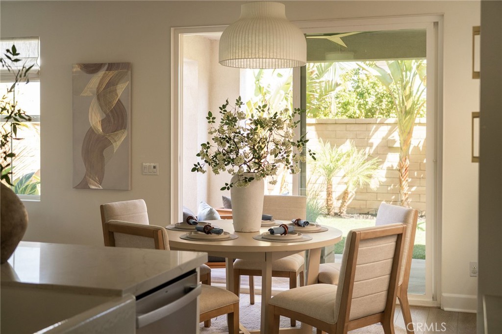 MLS #OC25220233 image #9