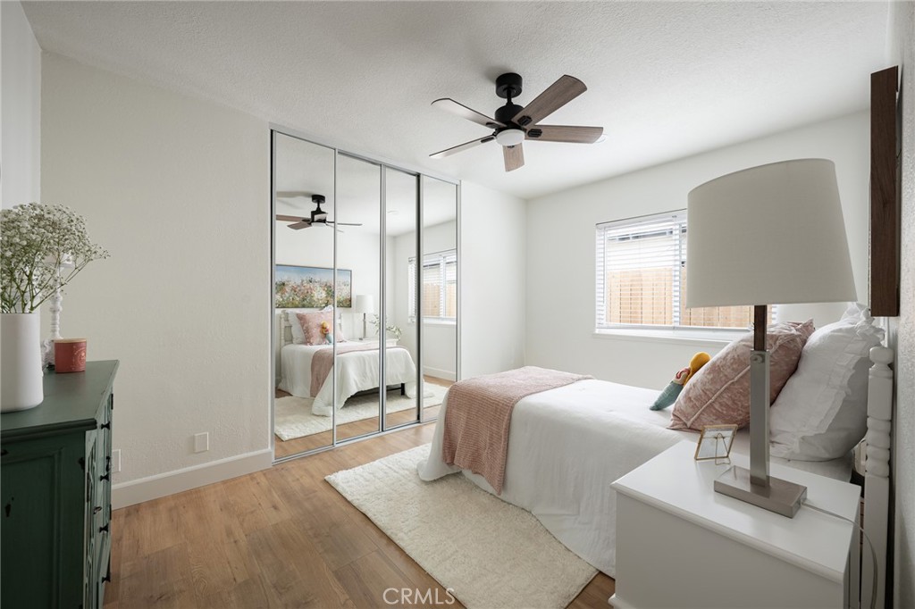 MLS #OC25220430 image #12