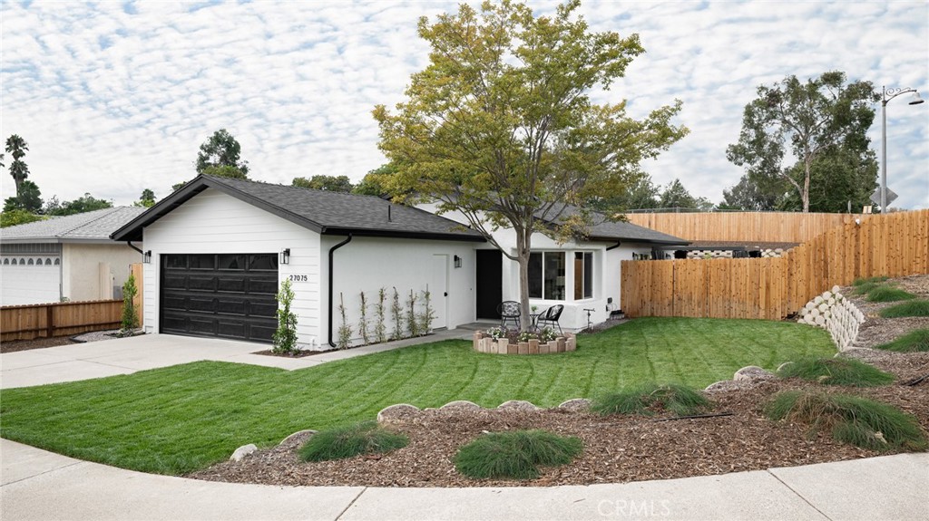 MLS #OC25220430 image #2