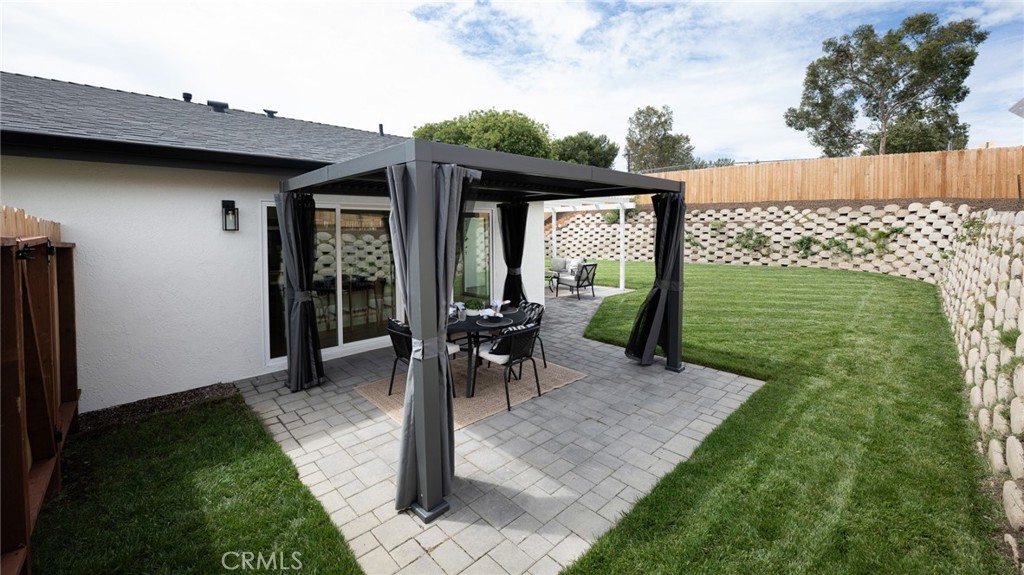 MLS #OC25220430 image #24