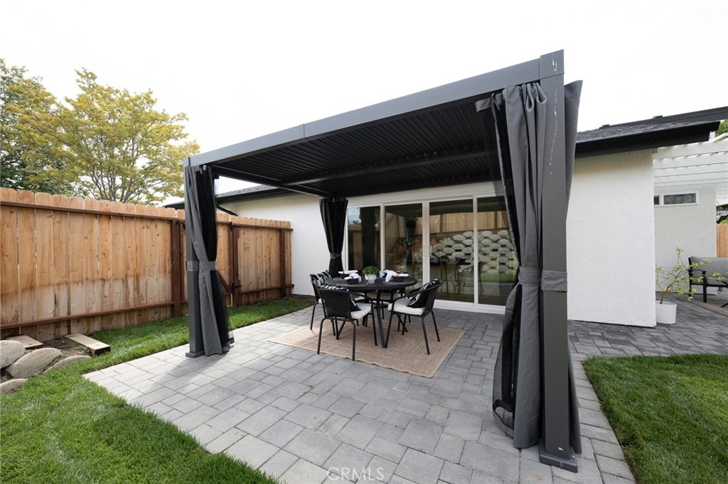 MLS #OC25220430 image #25