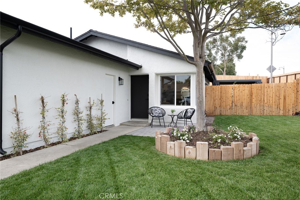 MLS #OC25220430 image #4