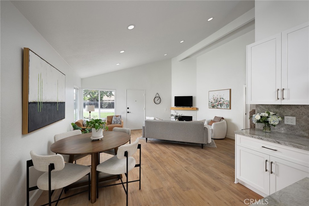 MLS #OC25220430 image #6