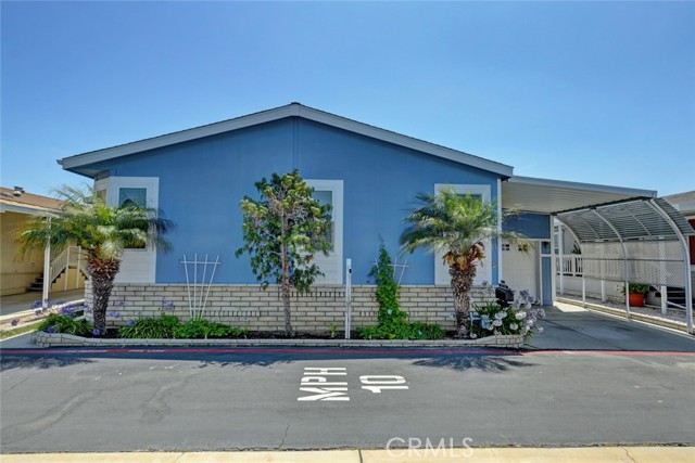 MLS #OC25220569 image #1