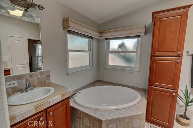 MLS #OC25220569 image #26