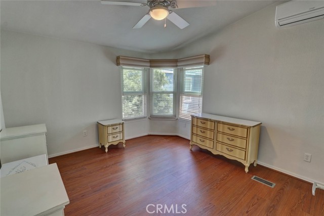 MLS #OC25220569 image #28