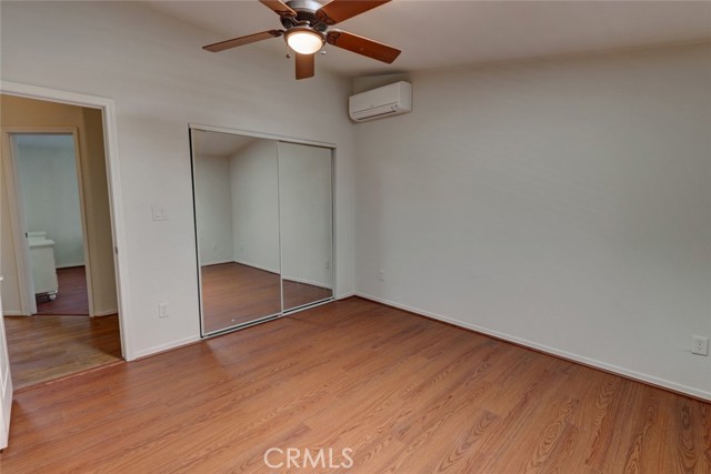 MLS #OC25220569 image #33