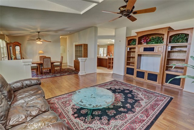 MLS #OC25220569 image #8