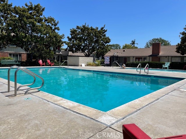 MLS #OC25220694 image #16