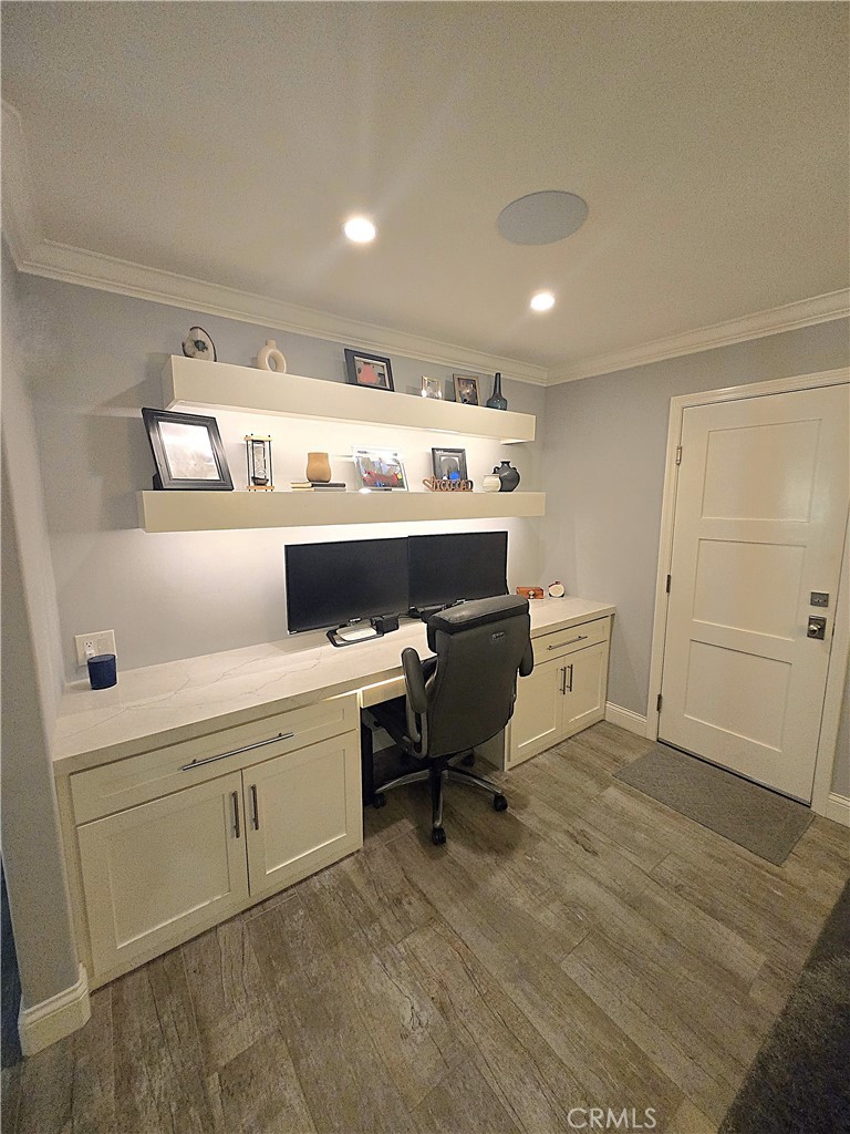 MLS #OC25220952 image #10