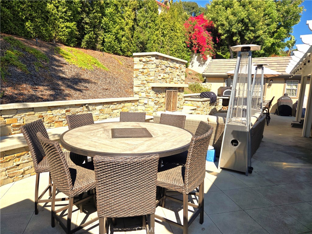 MLS #OC25220952 image #16