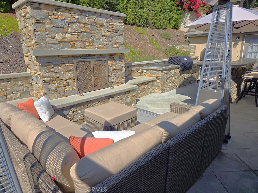 MLS #OC25220952 image #17