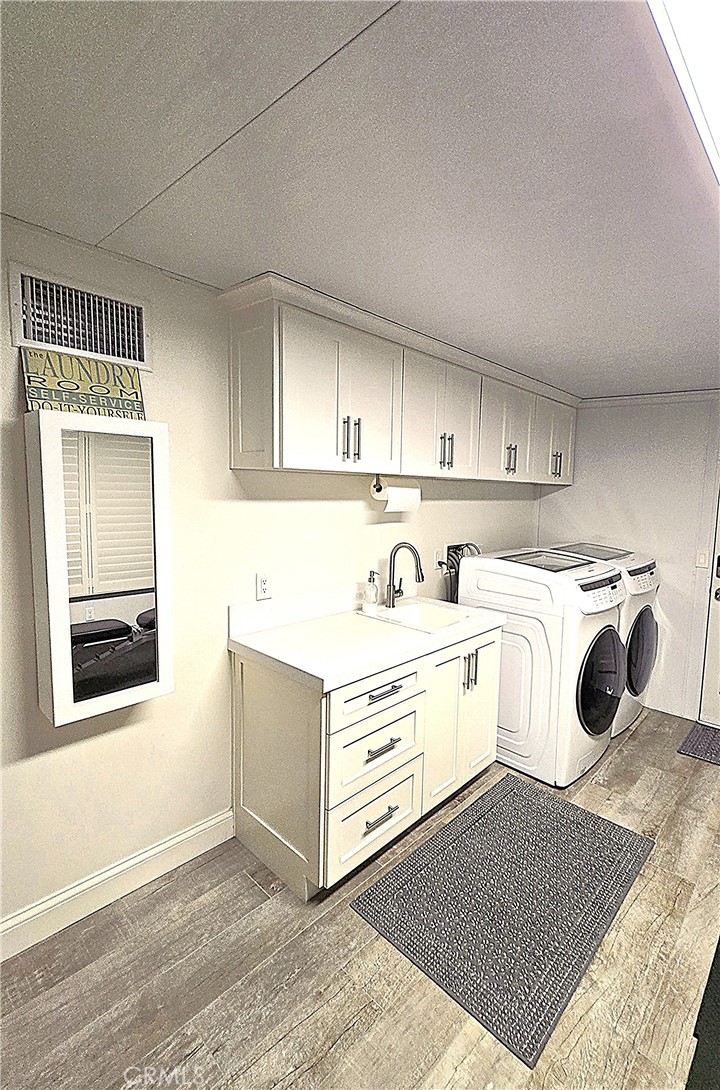 MLS #OC25220952 image #9