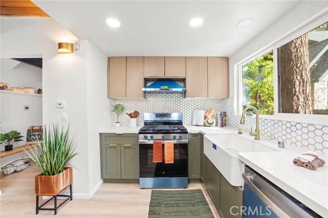 MLS #OC25220969 image #13