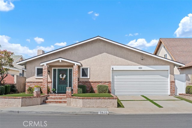 MLS #OC25220984 image #0