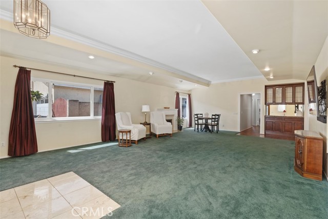 MLS #OC25220984 image #10