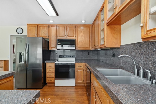 MLS #OC25220984 image #7