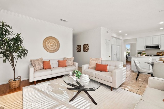 MLS #OC25220991 image #11