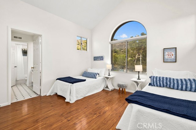 MLS #OC25220991 image #22