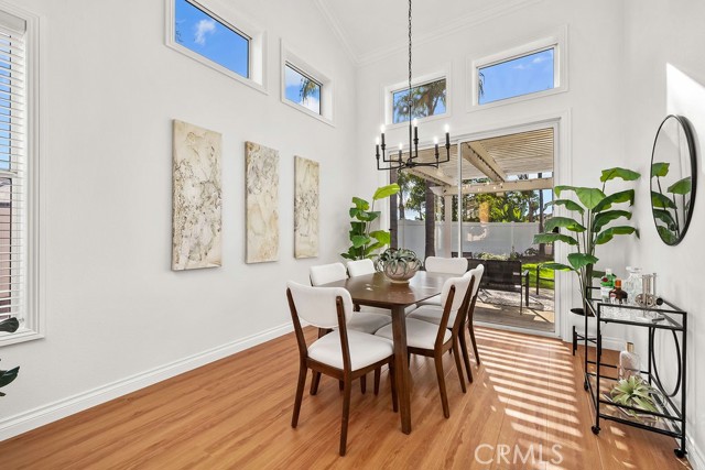 MLS #OC25220991 image #5