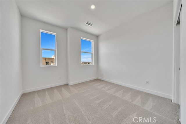 MLS #OC25221033 image #13