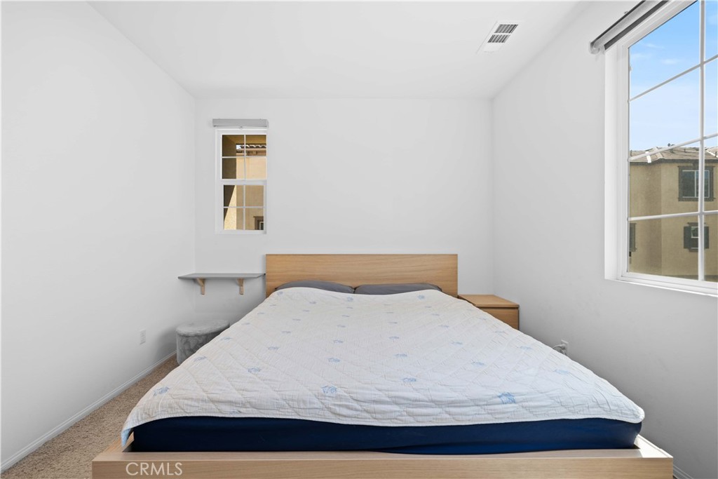 MLS #OC25221083 image #21