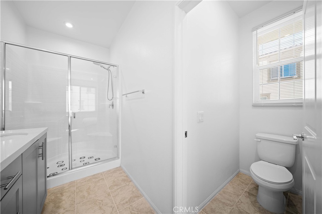 MLS #OC25221083 image #25