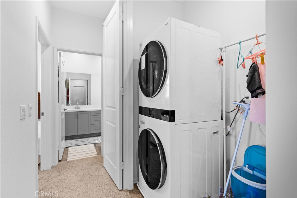 MLS #OC25221083 image #27