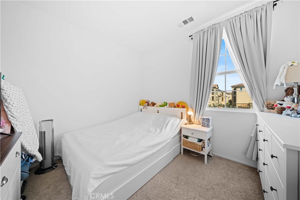 MLS #OC25221083 image #28