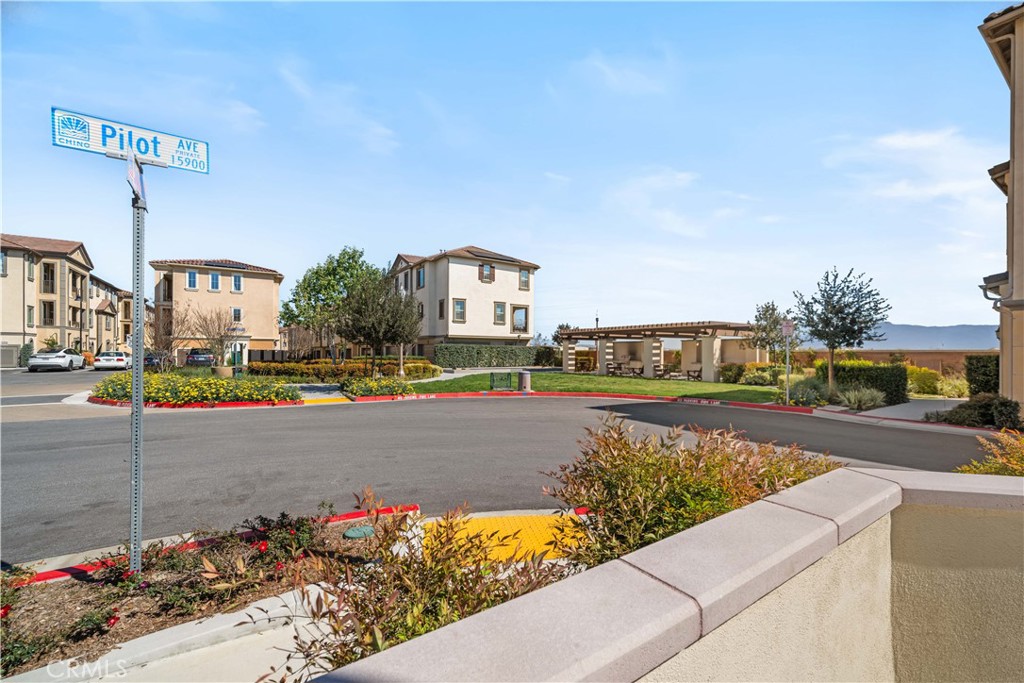 MLS #OC25221083 image #37