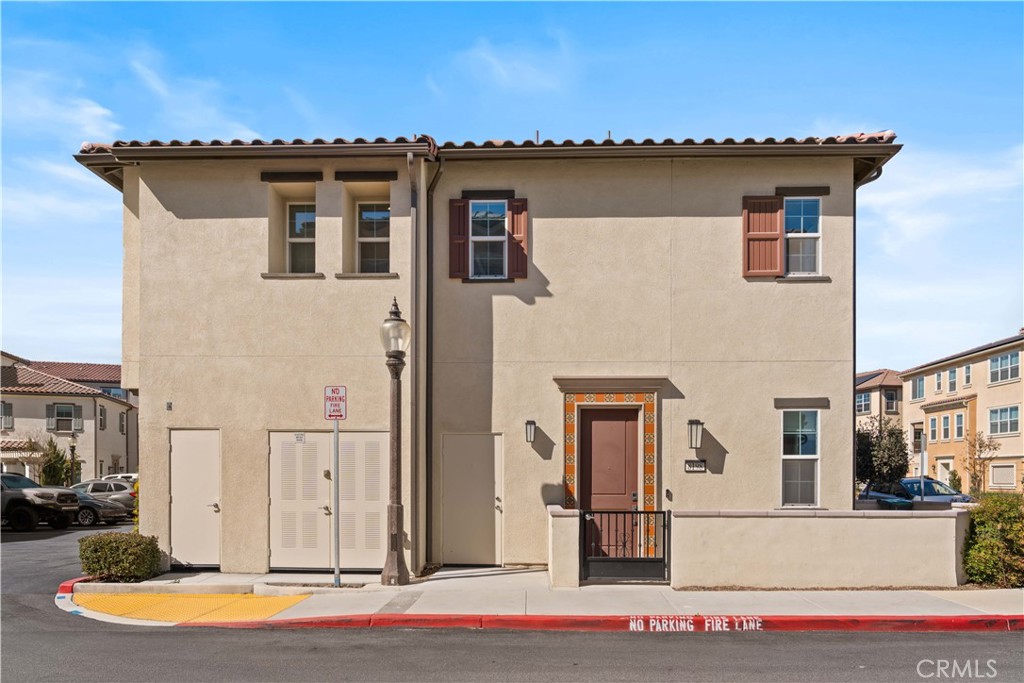 MLS #OC25221083 image #4