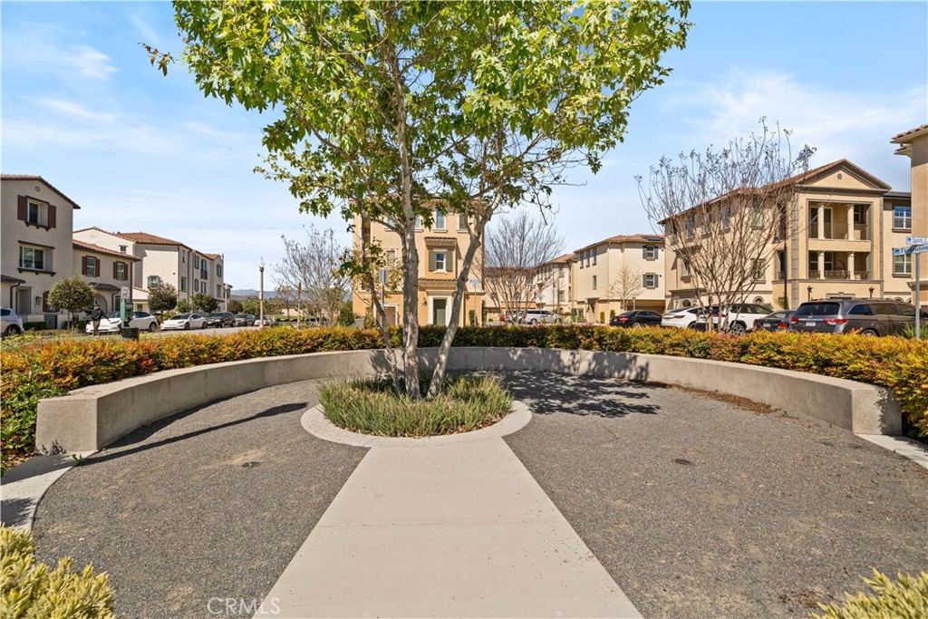 MLS #OC25221083 image #40