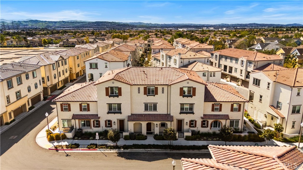 MLS #OC25221083 image #51